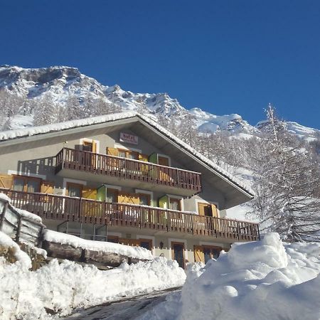 Maison Des Myrtilles Hotel Valgrisenche Exterior foto